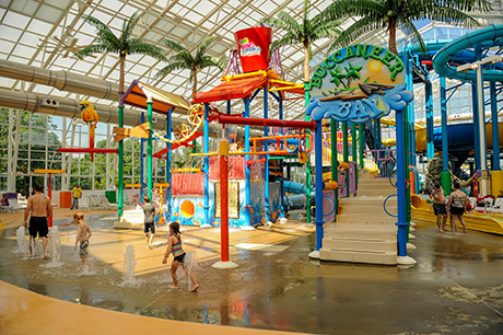 Big Splash Adventure Hotel & Indoor Water Park Family Fun